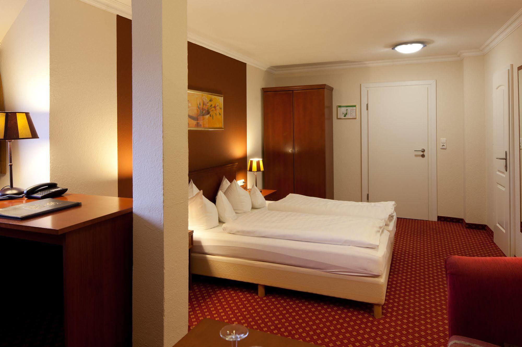 Inselhotel Hotel 3*